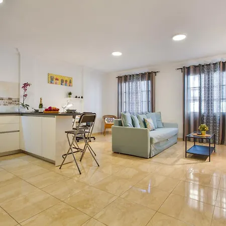 Rolycar 101 Apartamento